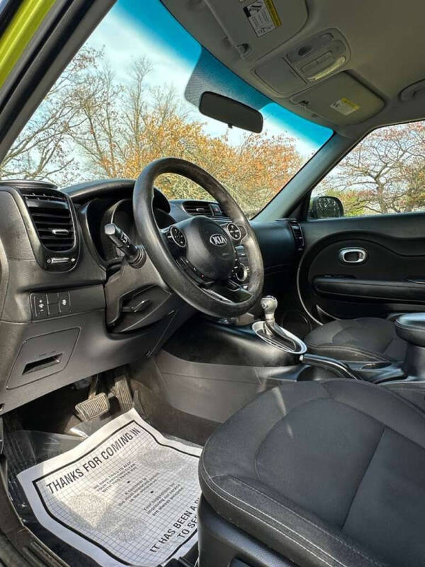 2017 Kia Soul +