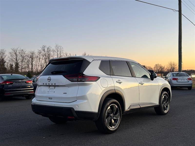 2025 Nissan Rogue SV