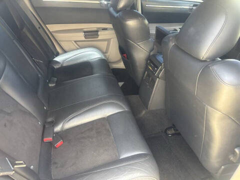 2006 Chrysler 300 SRT-8