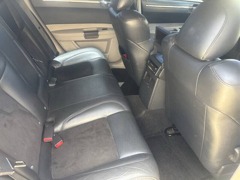 2006 Chrysler 300 SRT-8
