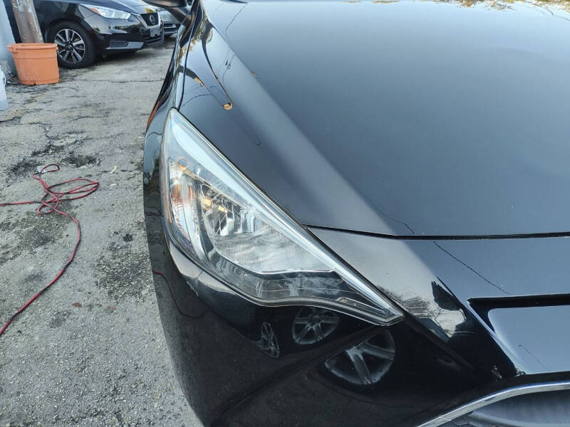 2019 Toyota Yaris LE