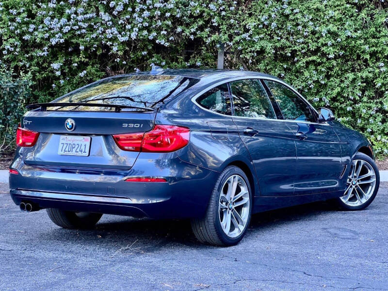 2017 BMW 3 Series 330i xDrive Gran Turismo