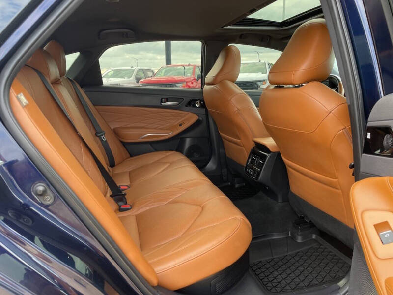 2022 Toyota Avalon Hybrid Limited