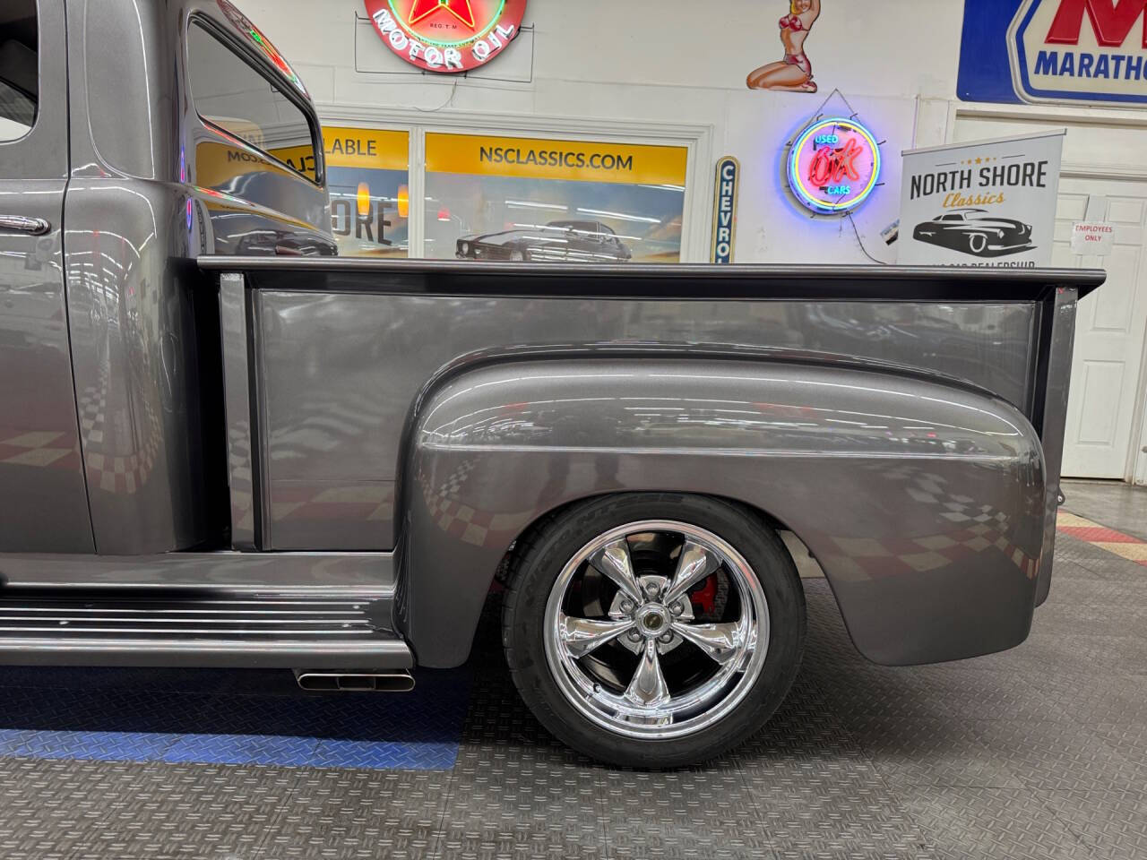 1952 Ford F-100 24