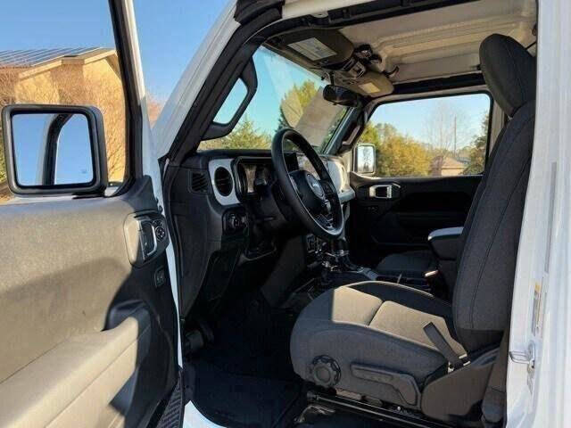 2025 Jeep Gladiator NightHawk