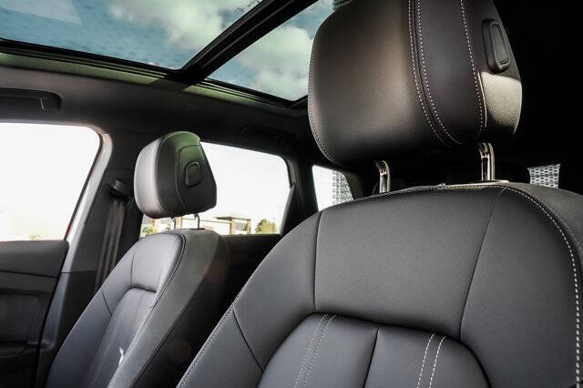 2024 Audi Q4 e-tron quattro Premium Plus 55