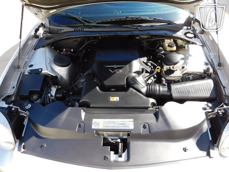 2005 Ford Thunderbird Deluxe