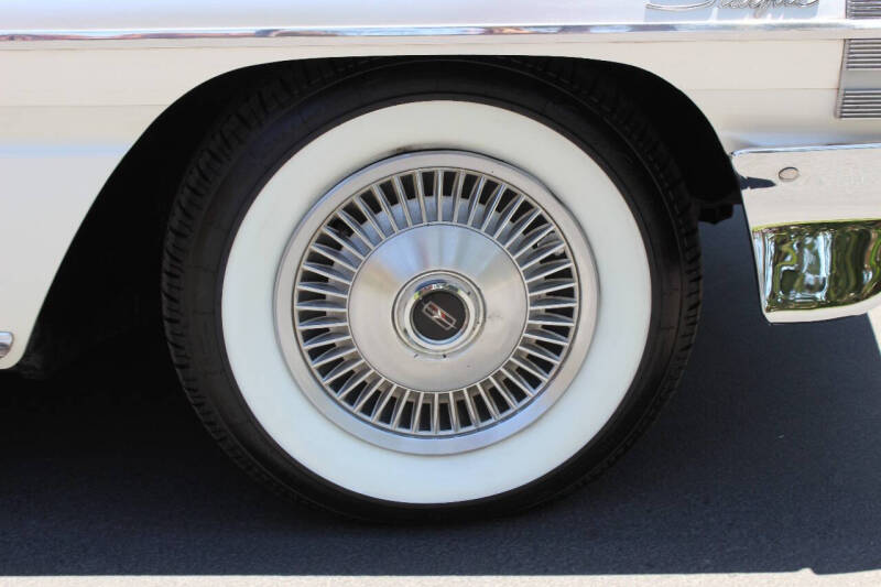 1961 Oldsmobile Starfire