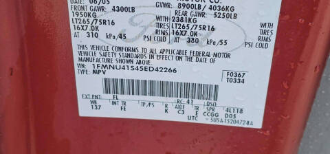 2005 Ford Excursion XLT
