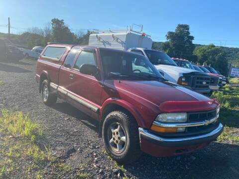 2003 Chevrolet S-10 for sale at Lavelle Motors in Lavelle PA