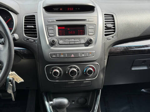 2015 Kia Sorento LX