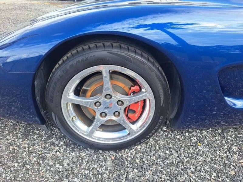 2004 Chevrolet Corvette