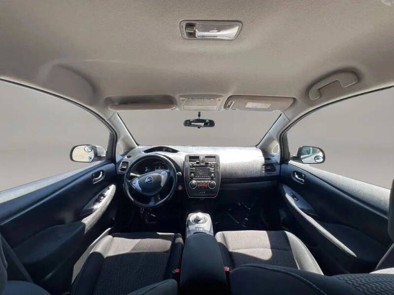 2014 Nissan LEAF S