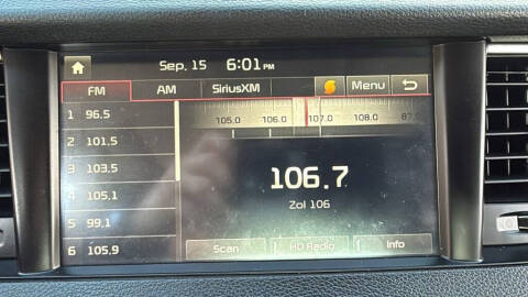 2017 Kia Cadenza Premium