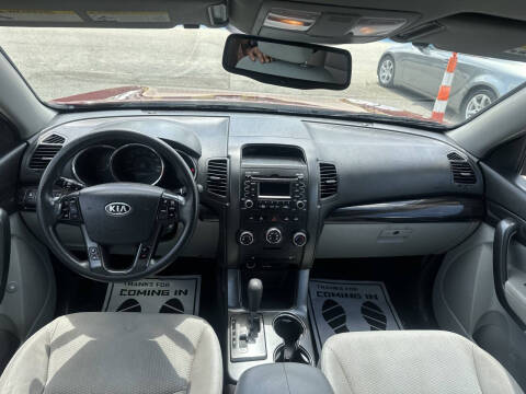 2011 Kia Sorento LX