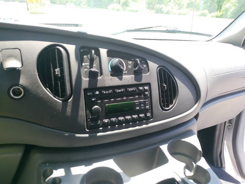 2006 Ford E-Series