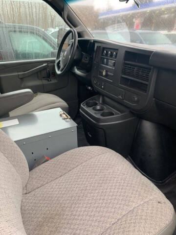 2017 GMC Savana 3500