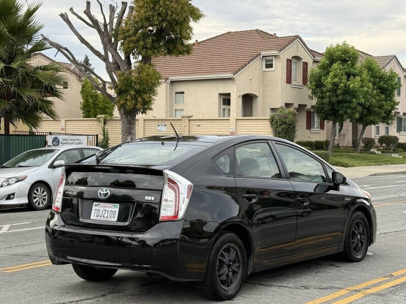 2014 Toyota Prius One