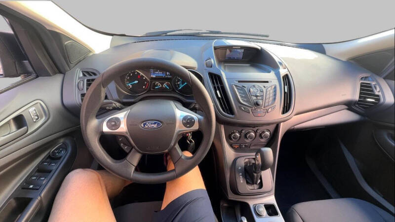 2016 Ford Escape S
