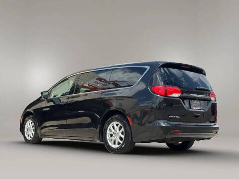 2018 Chrysler Pacifica Touring