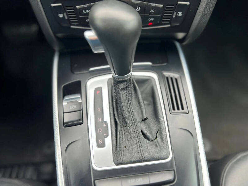 2010 Audi A4 2.0T quattro Premium