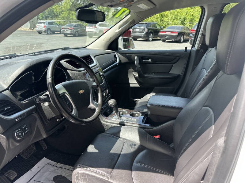 2017 Chevrolet Traverse LT