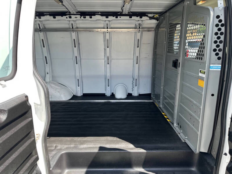 2017 Chevrolet Express 2500