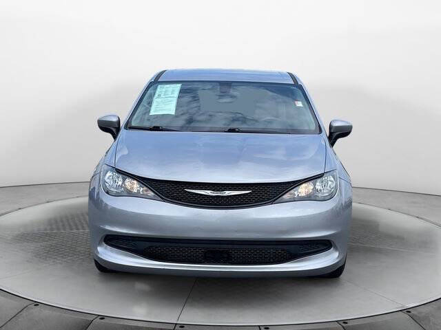 2021 Chrysler Voyager LX