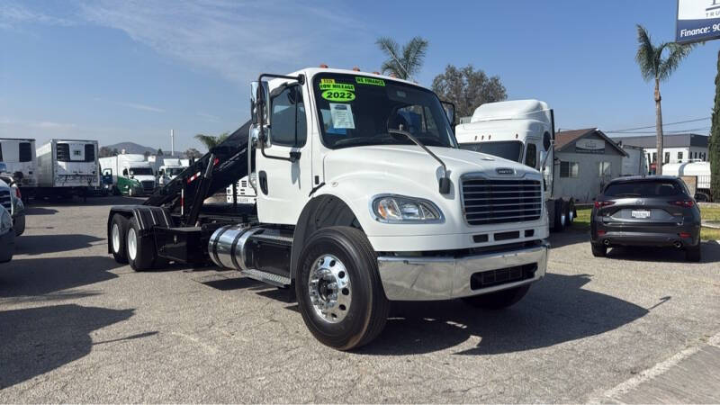 2022 Freightliner M2 106