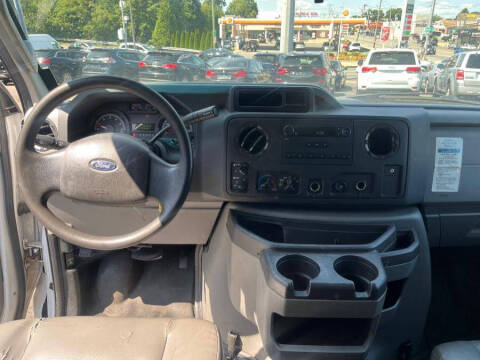 2014 Ford E-Series E-250