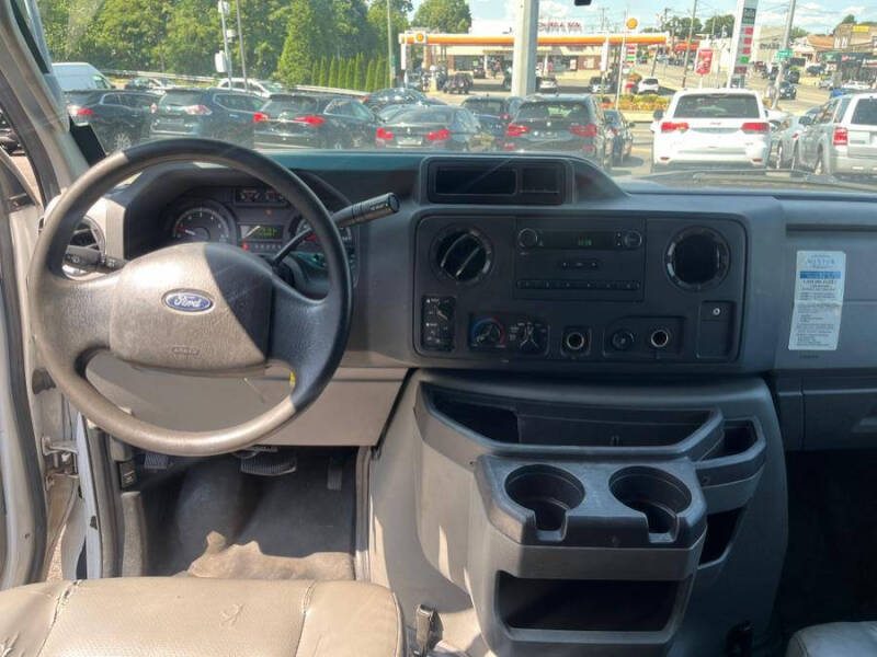 2014 Ford E-Series E-250