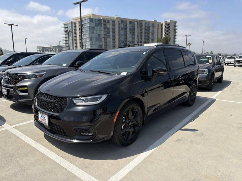 2025 Chrysler Pacifica Limited