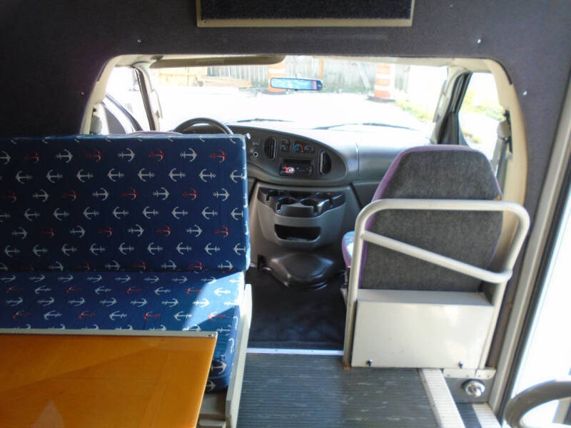 2006 Ford E-450 Motorcoach