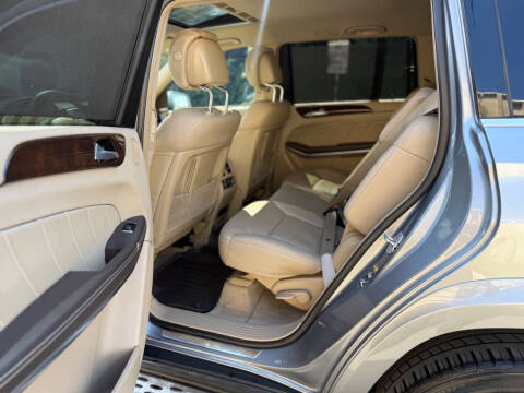 2014 Mercedes-Benz GL-Class GL 550 4MATIC