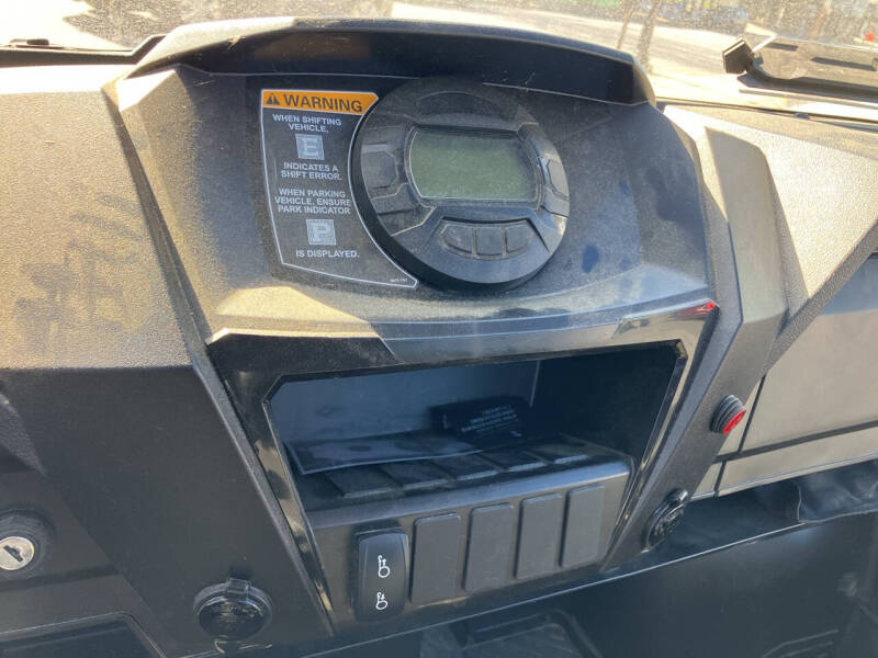 2023 Tracker 800 SX LE EPS