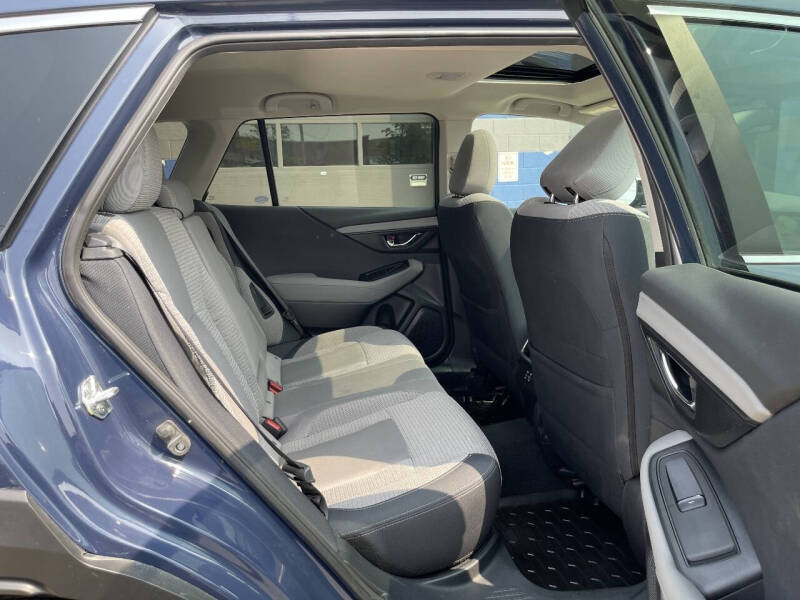 2025 Subaru Outback Premium
