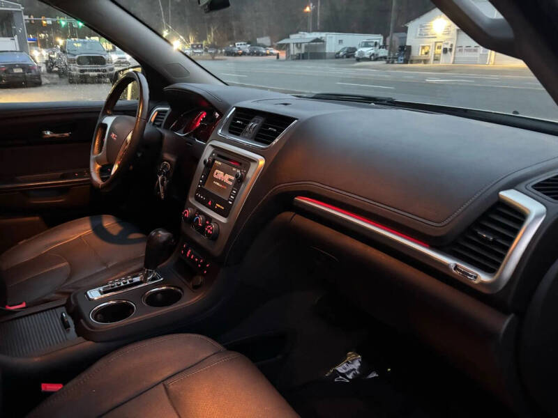 2013 GMC Acadia SLE-2