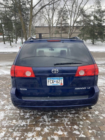 2006 Toyota Sienna LE 7 Passenger