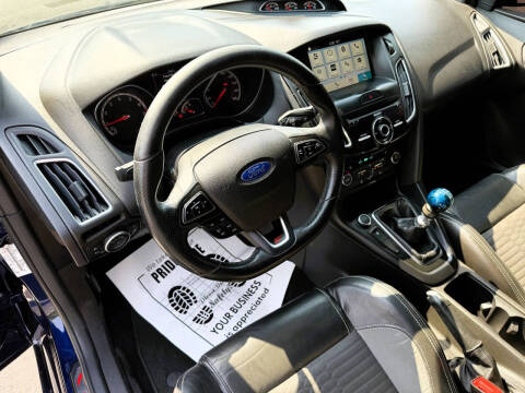 2017 Ford Focus ST