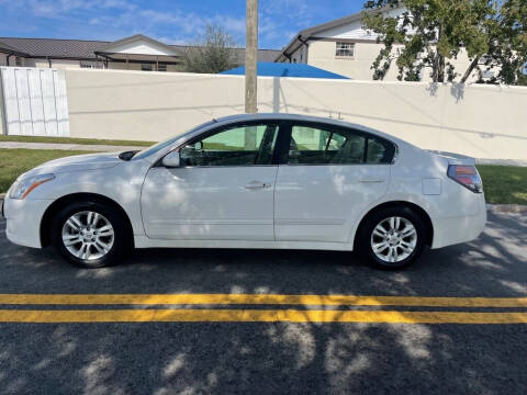 2012 Nissan Altima for sale at Carlando in Lakeland FL