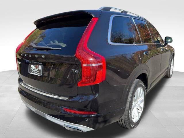 2018 Volvo XC90 T6 Momentum