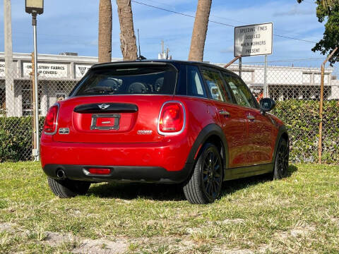 2016 MINI Hardtop 4 Door Cooper