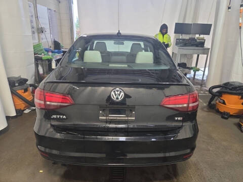 2016 Volkswagen Jetta 1.8T Sport