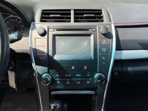 2016 Toyota Camry SE