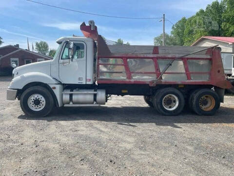 2006 Freightliner Columbia 120