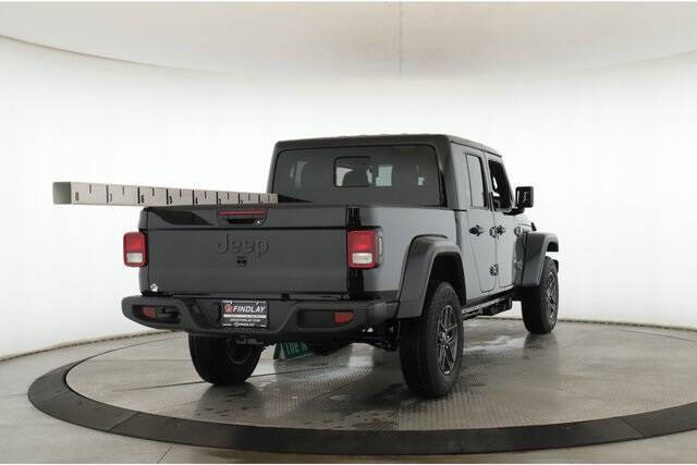 2026 Jeep Gladiator Sport S