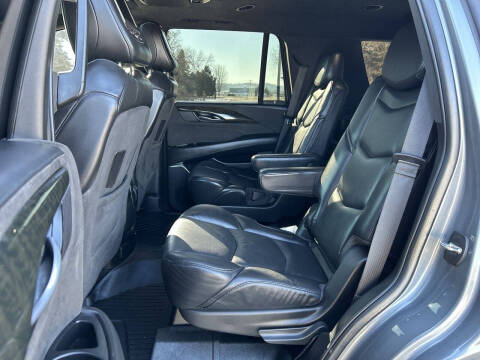 2019 Cadillac Escalade Platinum