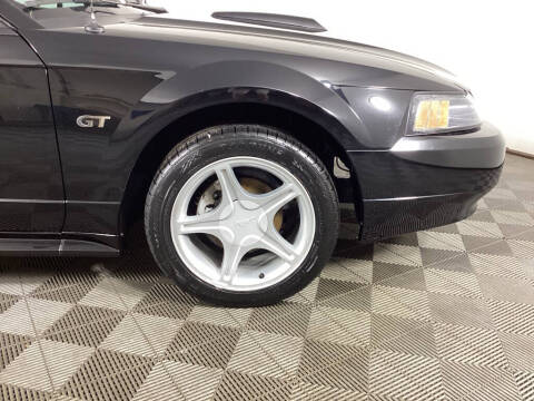 2001 Ford Mustang GT