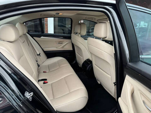 2012 BMW 5 Series 528i xDrive