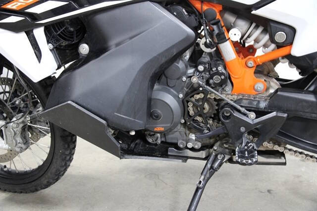 2022 KTM 890 ADVENT